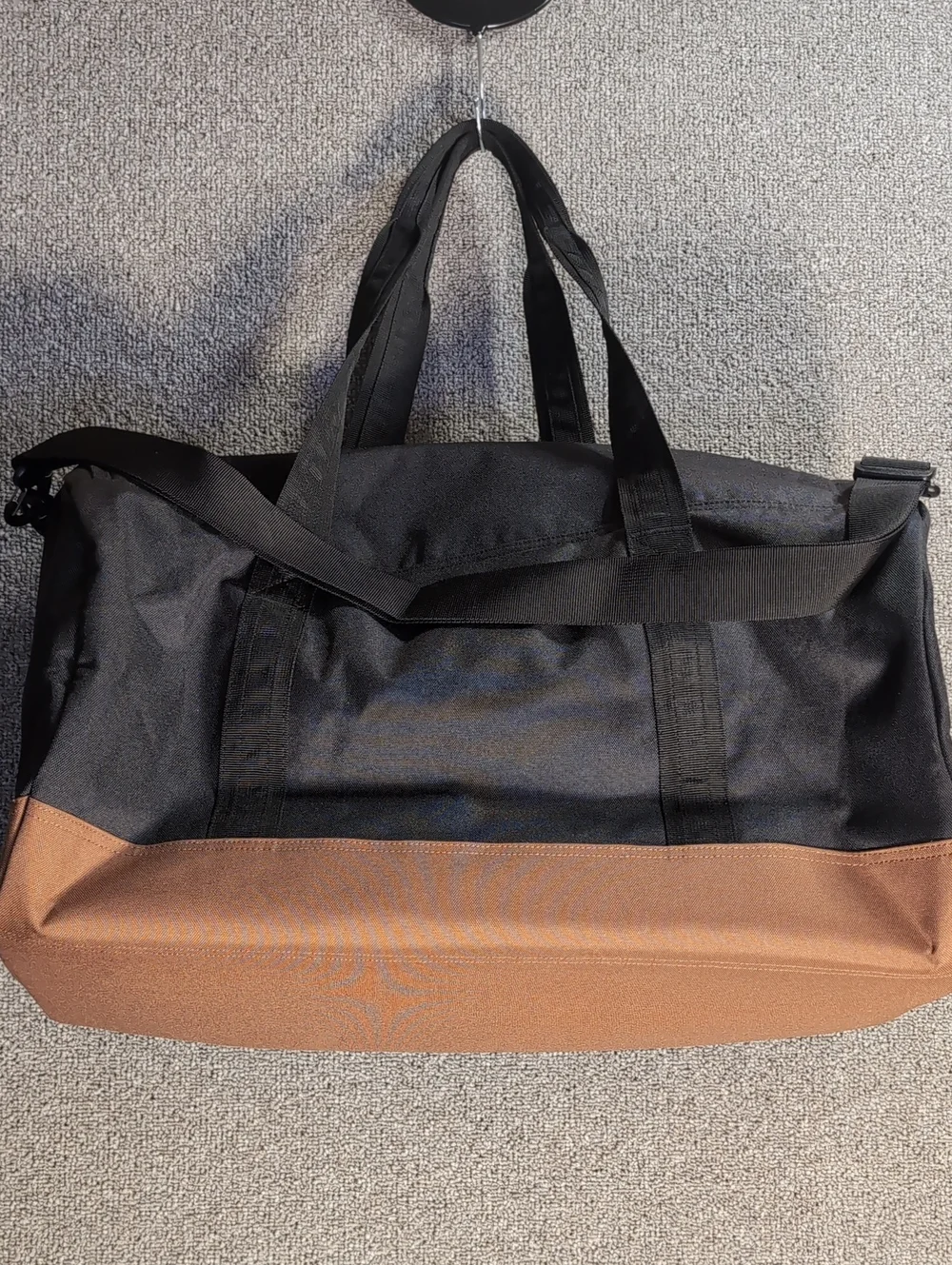 NWT Herschel Supply Co Heritage Duffle Bag Black Brown 37L Travel Weekender
